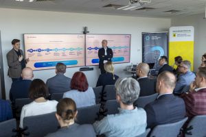 Piotr Ciechowicz- wiceprezes zarządu ARP oraz Marek Woszczyk - prezes zarządu PEJ