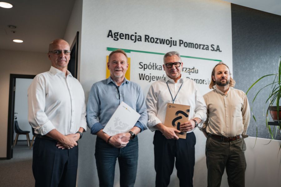 Agencja Rozwoju Pomorza oraz spółka Polskie Elektrownie Jądrowe podpisały porozumienie o współpracy przy budowie elektrowni